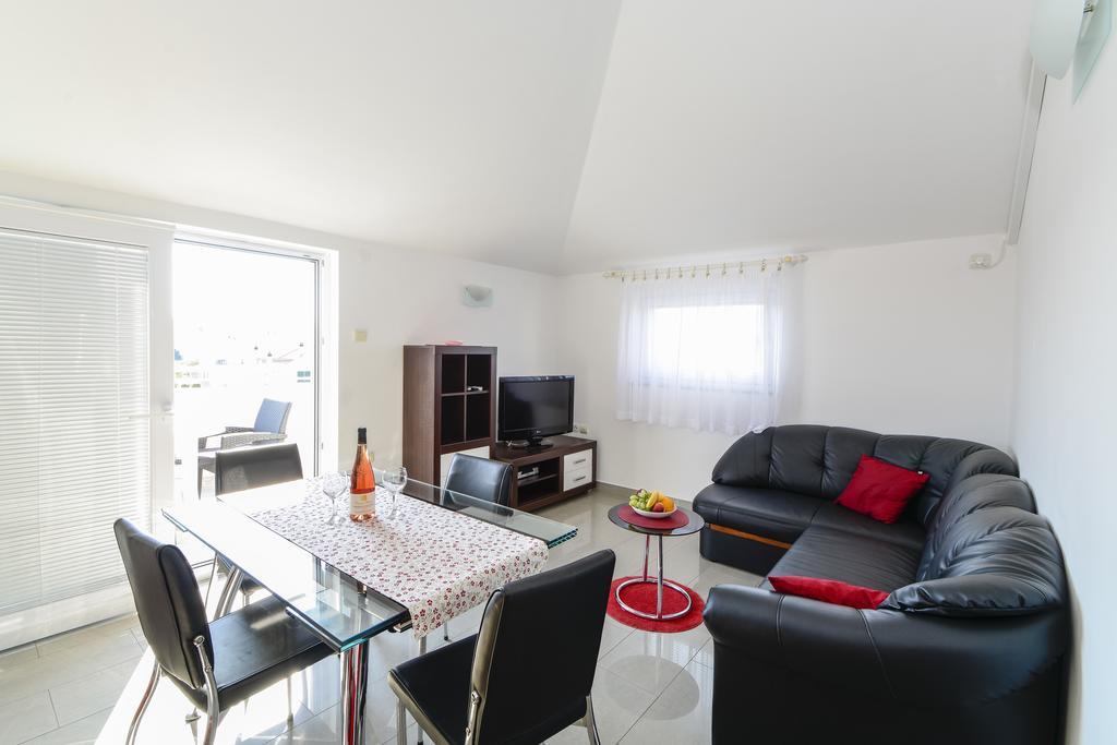 Apartments Resman Vodice Eksteriør bilde