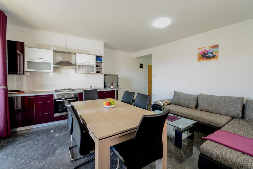 Apartments Resman Vodice Eksteriør bilde