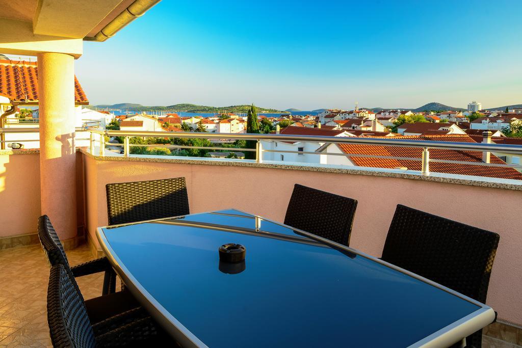 Apartments Resman Vodice Eksteriør bilde