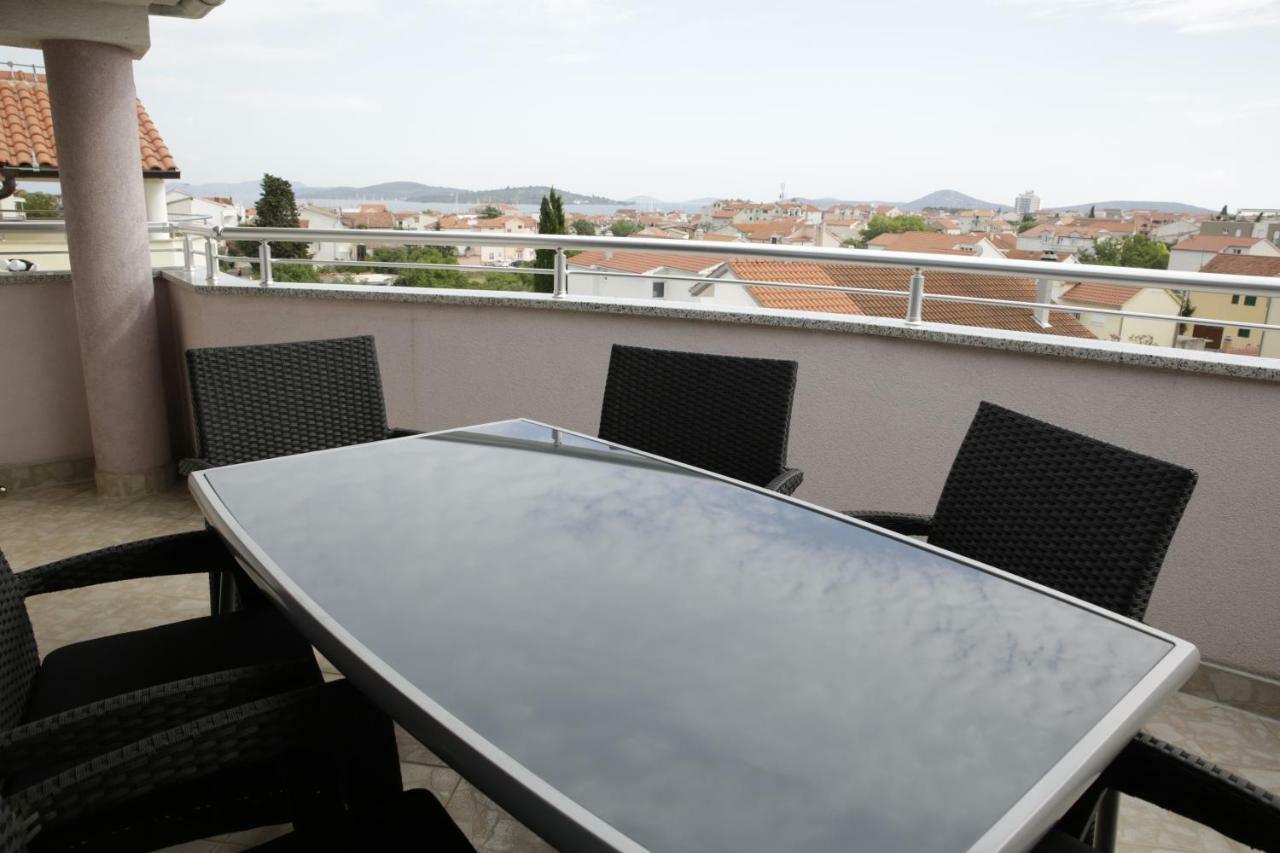 Apartments Resman Vodice Rom bilde